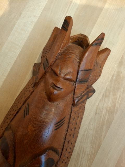 Afrikansk træmaske